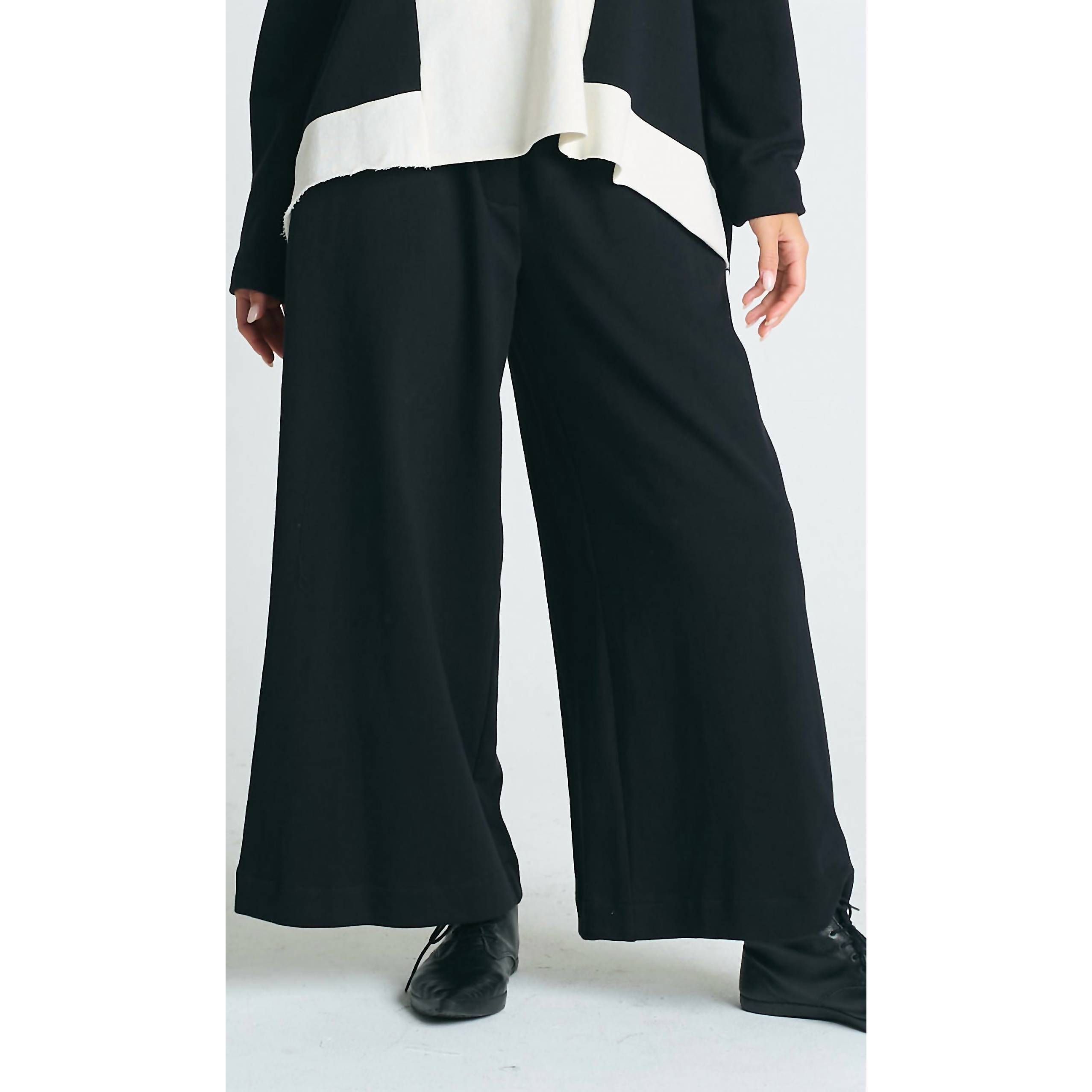 New Planet By Lauren G. French Terry Flooded Pant In Black